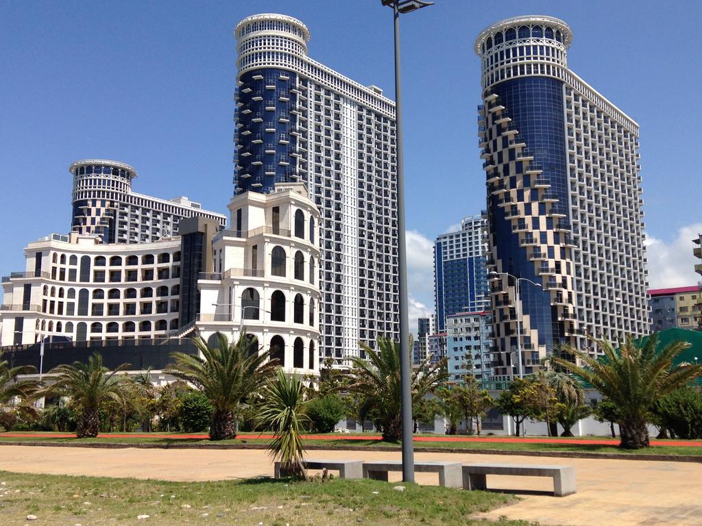 Apart Hotel Orbi Sea Towers Batumi Exterior foto